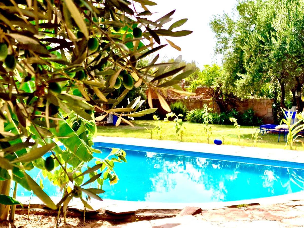 Le Domaine De Carole Marrakech Bed and Breakfast Douar Akkara Exteriör bild